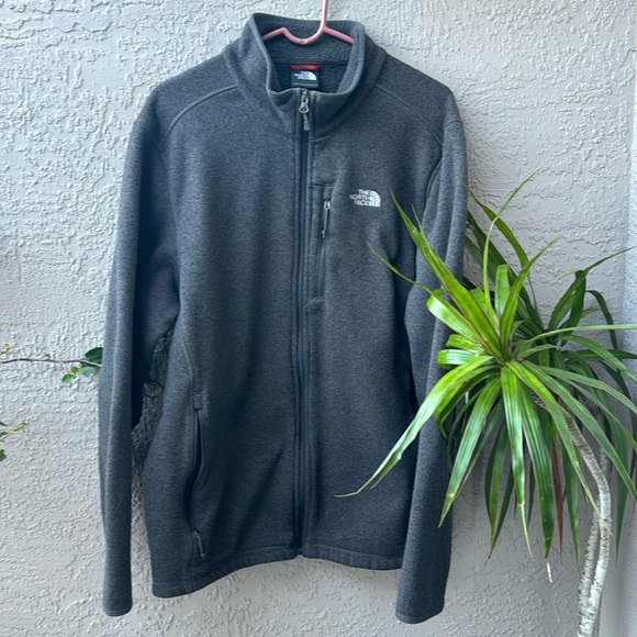 The North Face Zip Up Men’s sweater - Picture 1 of 9